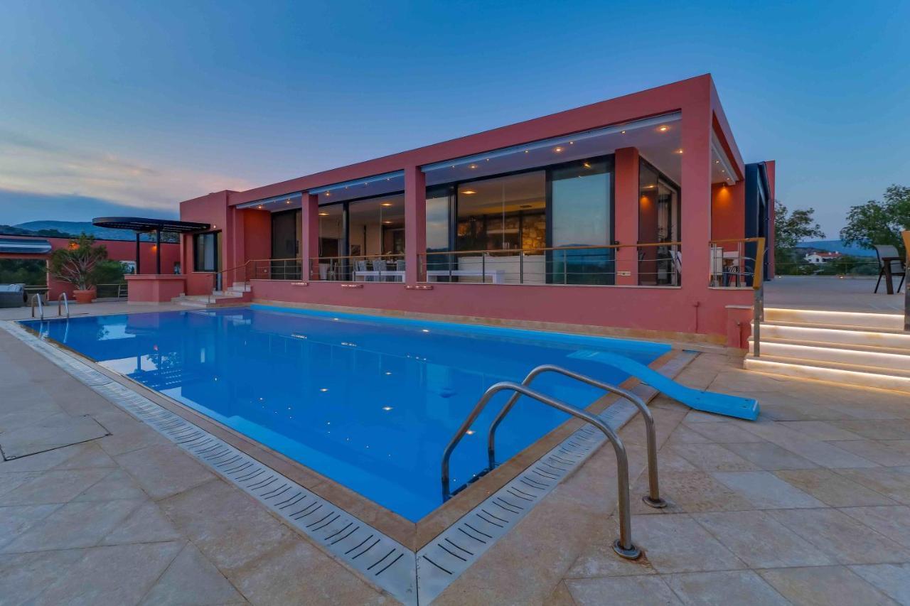 Black Diamond Beachfront Pool Villa Pasithea In Sounio, Athens Sounion Exterior photo