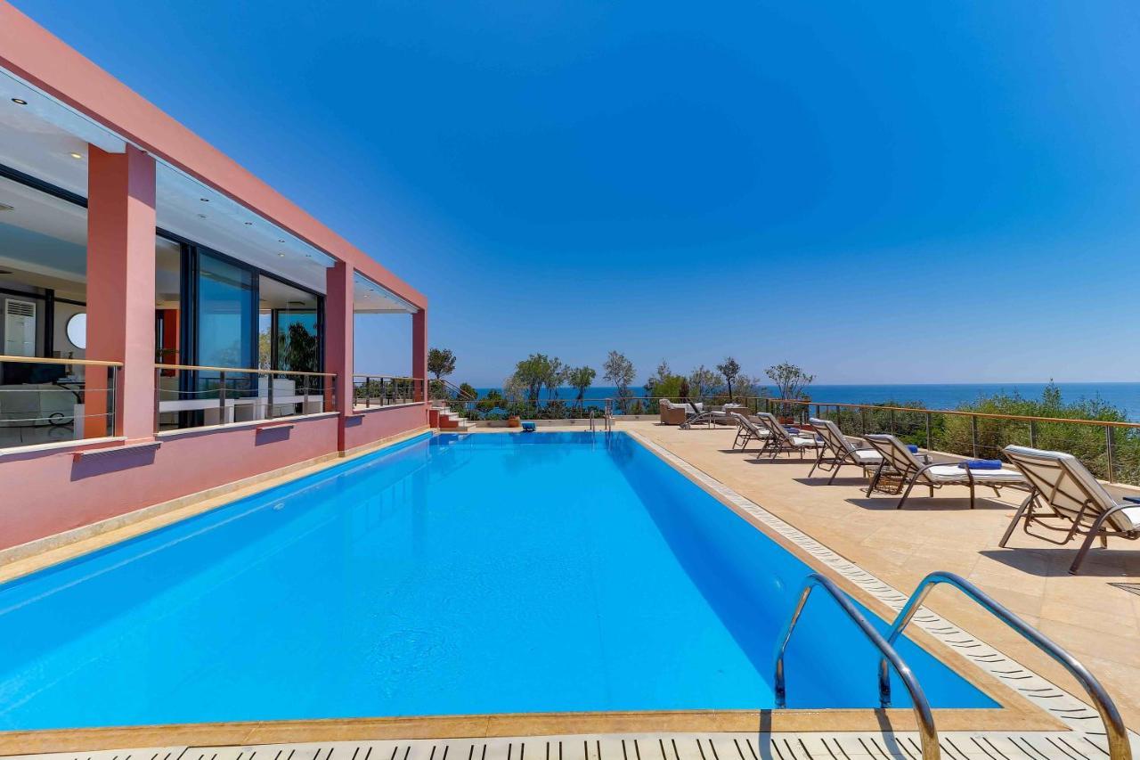 Black Diamond Beachfront Pool Villa Pasithea In Sounio, Athens Sounion Exterior photo