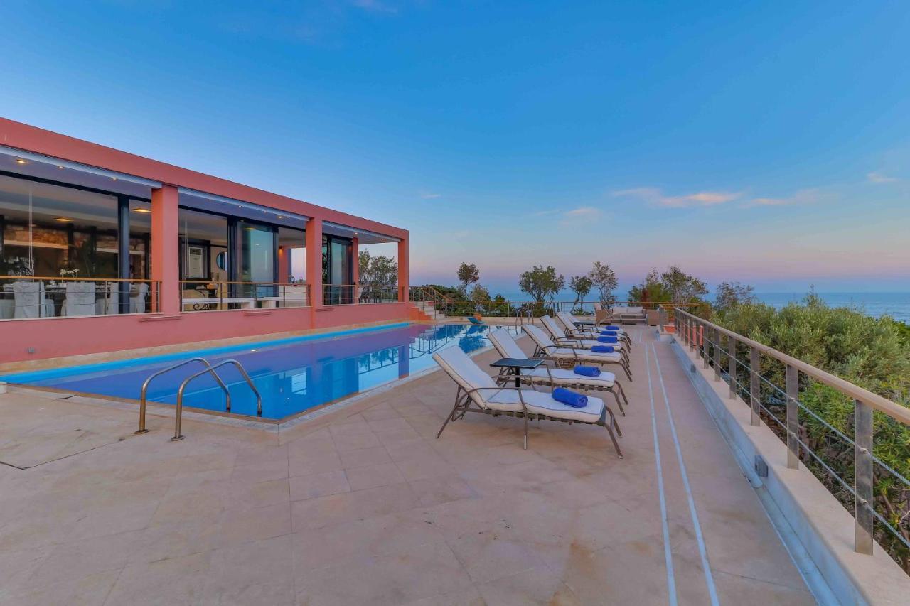 Black Diamond Beachfront Pool Villa Pasithea In Sounio, Athens Sounion Exterior photo